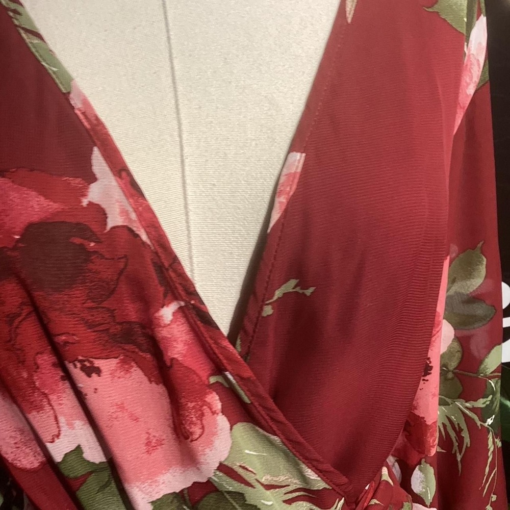 Floral Red Maxi Dress - Picture 4 of 7